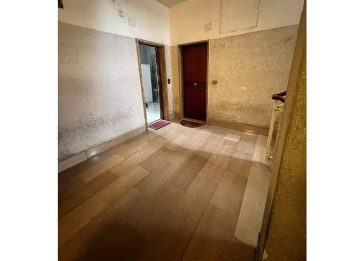 Appartamento con 5 locali in vendita in Corso Arnaldo Lucci n, Zona Industriale Marina, Napoli