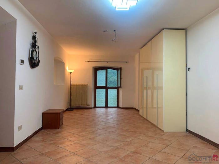 Appartamento quadrilocale in vendita in VIA ROGGIA, Centro, Longarone
