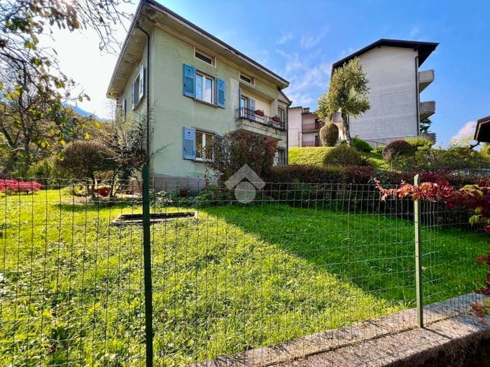 Casa quadrilocale in vendita in Via Spiazzi, Ponte Nossa