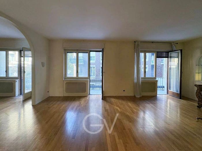 Appartamento quadrilocale in vendita in Via Rezzonico, Valduce Crispi, Como