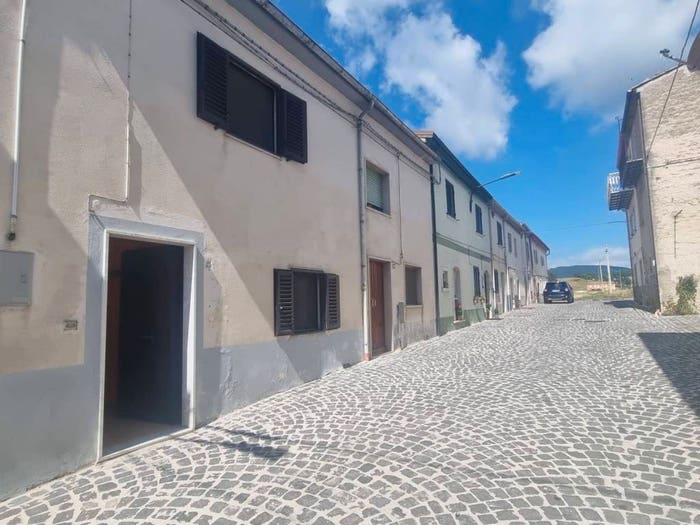 Casa quadrilocale in vendita in Via Garibaldi, Pescolanciano