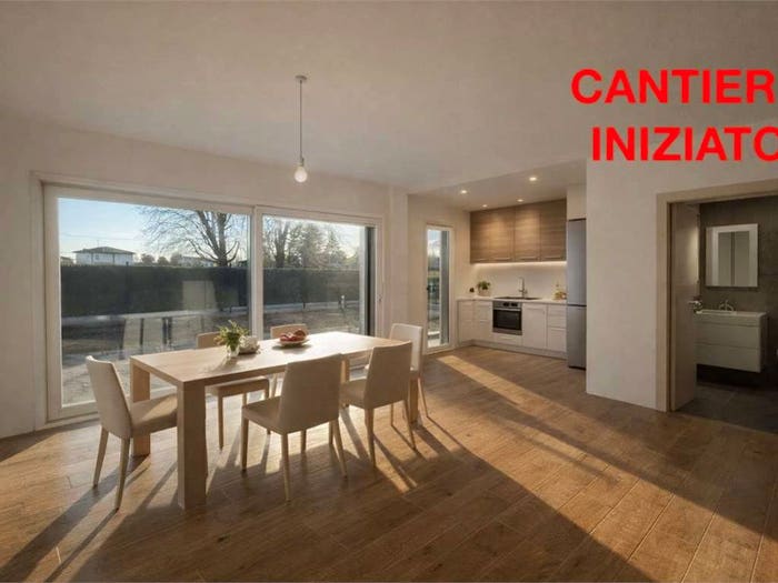 Appartamento trilocale in vendita in via Brughiere, Beregazzo con Figliaro