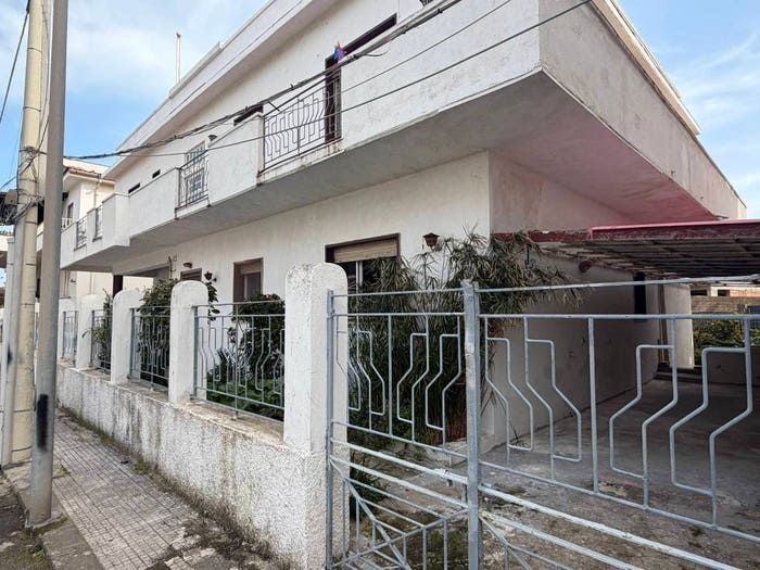 Appartamento con 6 locali in vendita in Via Tanaro, Centro, Barcellona Pozzo di Gotto