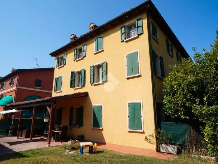 Appartamento quadrilocale in vendita in Via Luigi Carlo Farini, Nonantola