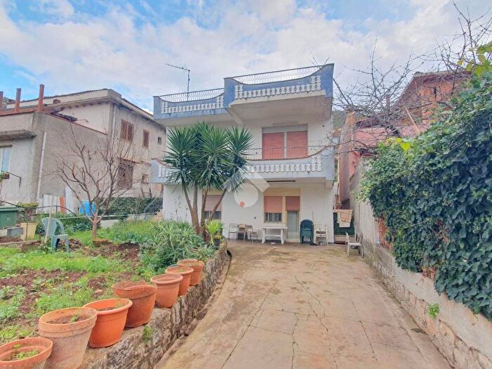 Casa trilocale in vendita in Via S M, Piano Dei Geli, Monreale