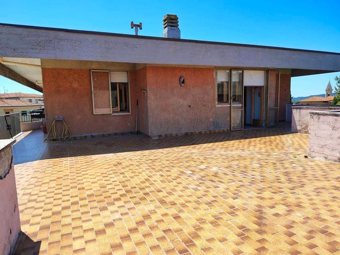 Casa quadrilocale in vendita in Via Nicola Ciacci, Centro, Pitigliano
