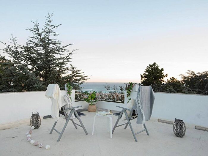 Casa con 6 locali in vendita in Via delle Vele, Zona Collinare, Bordighera