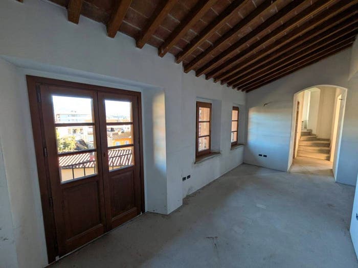 Appartamento quadrilocale in vendita in Via Giovanni Fabbrini, Figline Valdarno, Figline e Incisa Valdarno