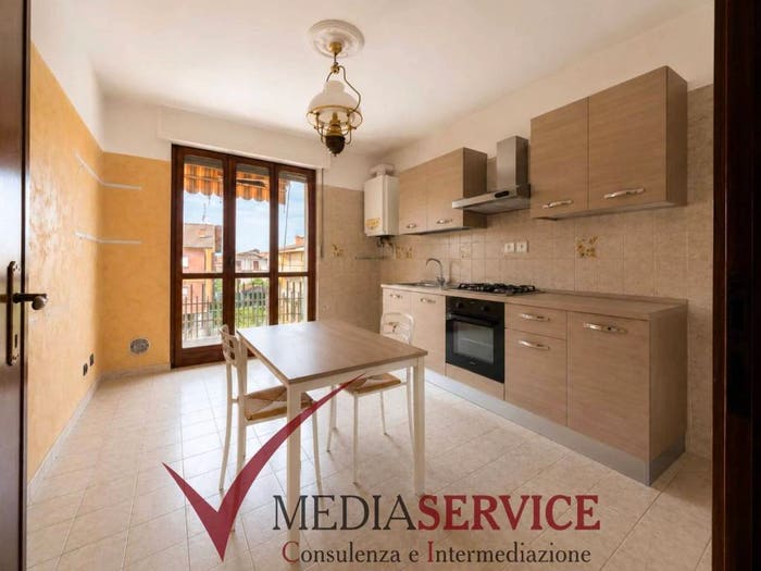 Appartamento quadrilocale in vendita in Via Giovanni XXIII, Centro, Beinette