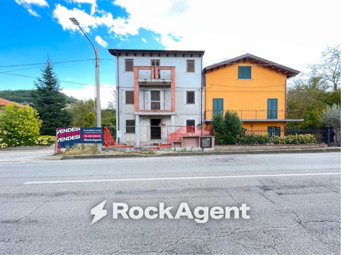 Casa con 6 locali in vendita in Strada Provinciale, Sant'Onofrio Floriano, Campli