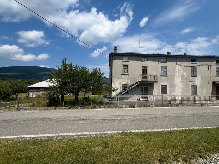 Casa quadrilocale in vendita in Località Lame, Bardi