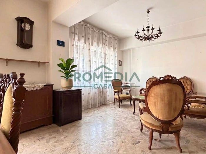 Appartamento quadrilocale in vendita in Via Palermo, Giostra, Messina