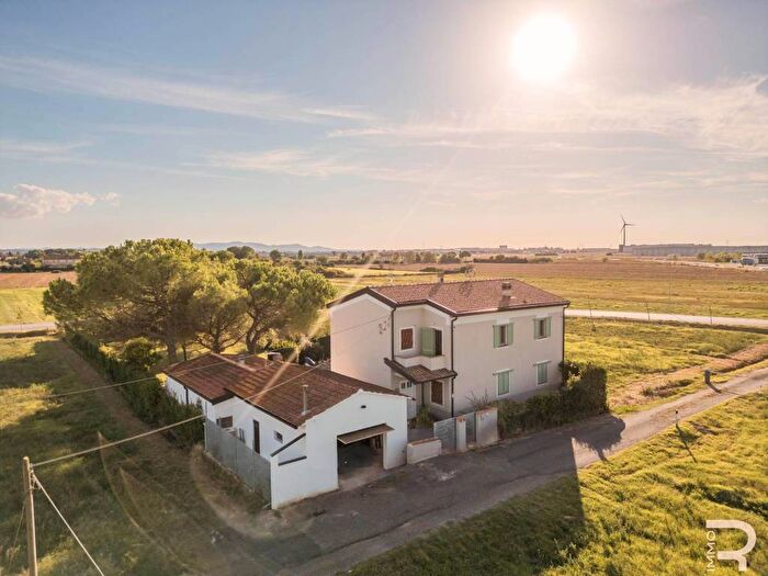 Casa con 6 locali in vendita in Via della Fornace, Santa Lucia La Borra, Pontedera
