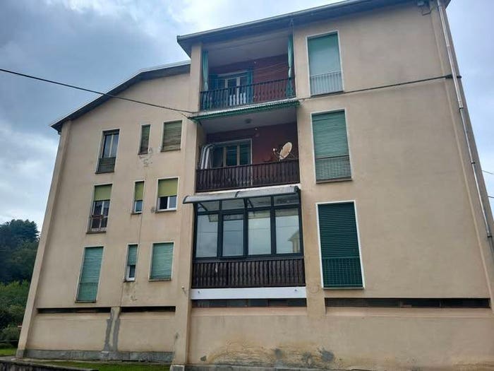 Appartamento trilocale in vendita in Via Maggio, Centro, Grignasco