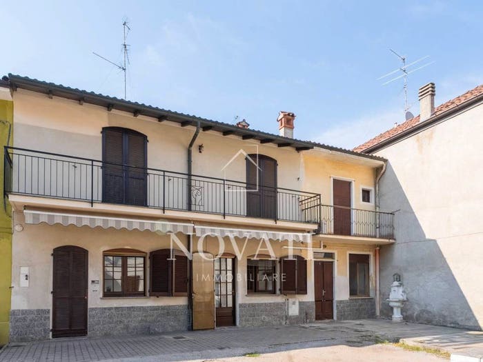 Casa quadrilocale in vendita in Vicolo Marianna Moro, Centro, Casalpusterlengo