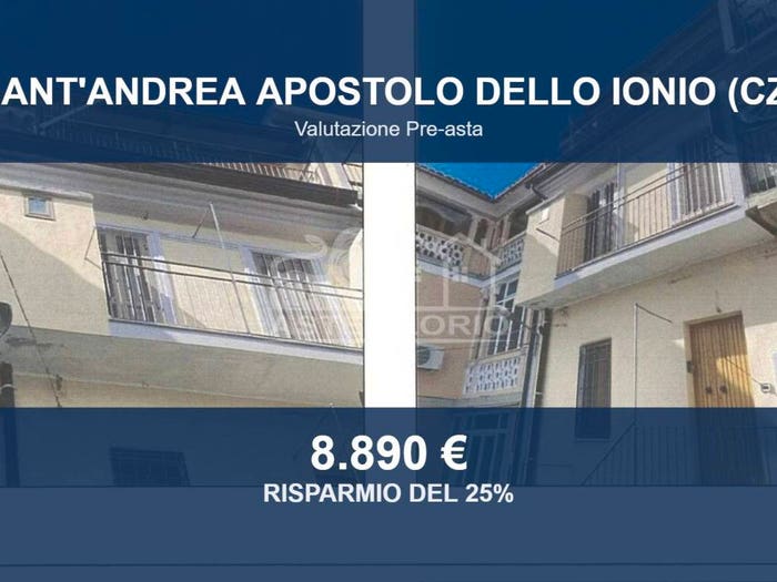 Appartamento quadrilocale in vendita in Via Trieste, Centro, Sant'Andrea Apostolo dello Ionio