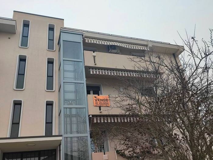 Appartamento con 5 locali in vendita in Via Giuseppe Garibaldi, Sermide e Felonica