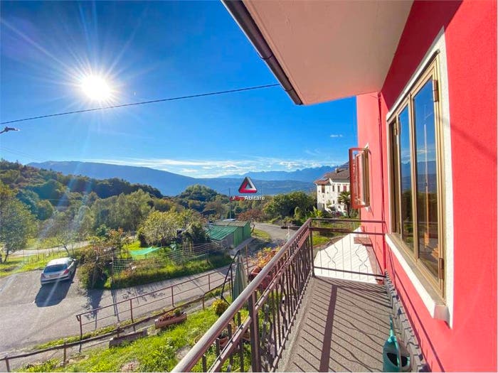 Casa con 6 locali in vendita in Alpago