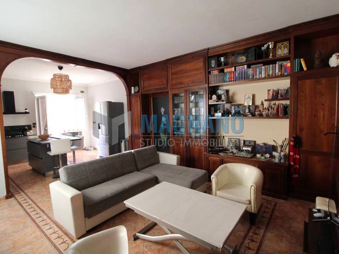 Appartamento quadrilocale in vendita in Via Pinerolo, Centro, Cavour