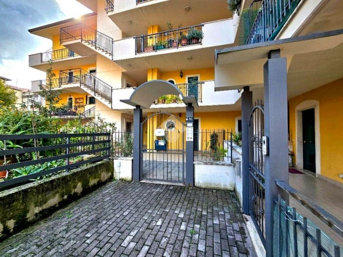 Appartamento trilocale in vendita in Via casali, Fiuggi