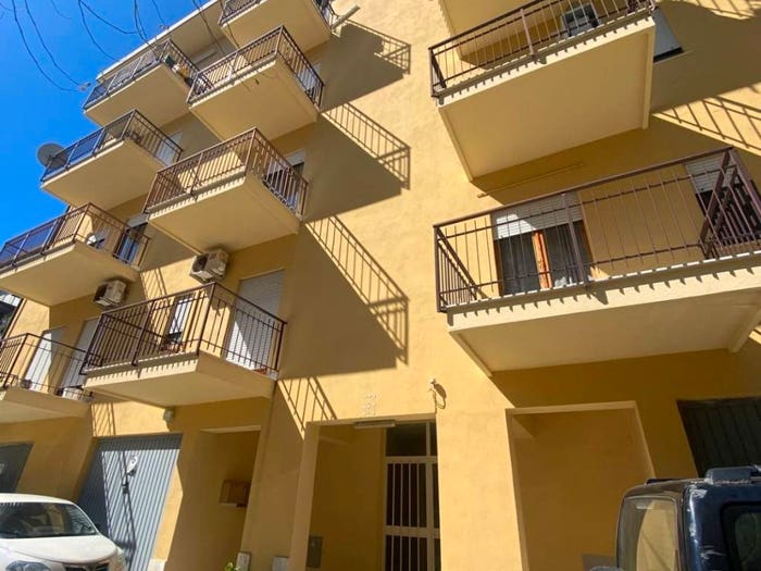 Appartamento con 5 locali in vendita in Viale Aldo Moro, Bova Marina