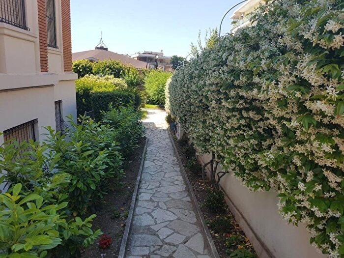 Casa con 6 locali in vendita in Via Lucilio, Balduina, Roma