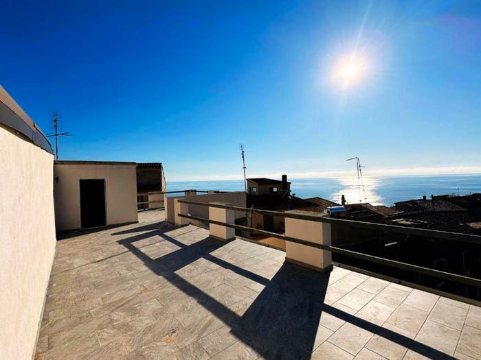 Casa con 6 locali in vendita in Piazza Gino Iannelli, Centro, Cetraro