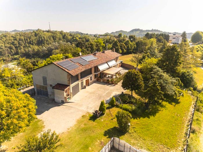 Casa con 5 locali in vendita in Strada Serre, Cocconato