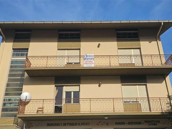 Casa con 6 locali in vendita in Via Novembre, Centro, Atessa