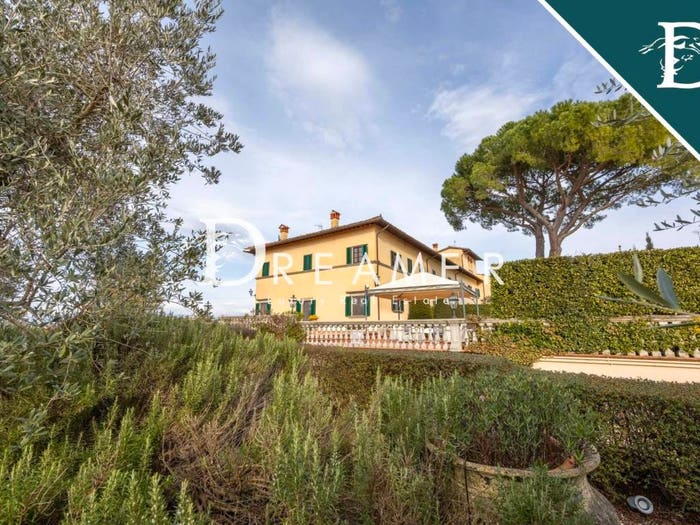 Casa con 6 locali in vendita in Via San Biagio, Carmignano