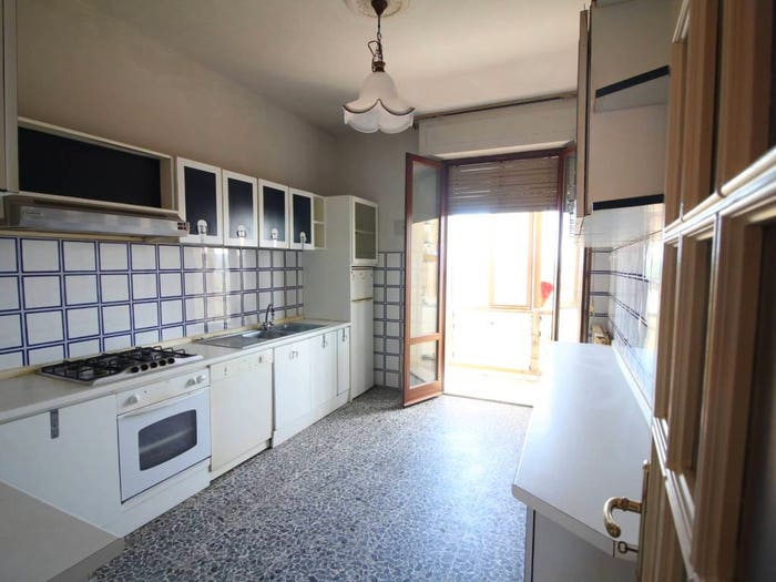 Appartamento quadrilocale in vendita in Viale Giacomo Matteotti, Centro, Montespertoli