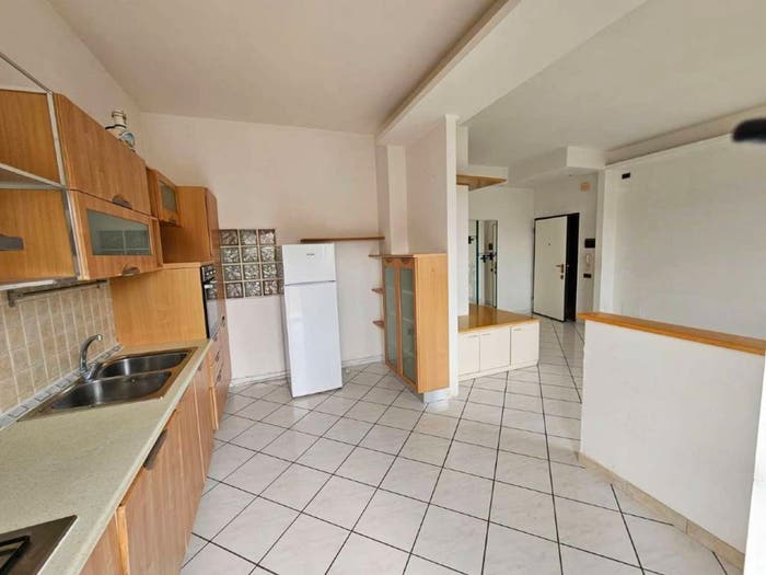 Appartamento con 5 locali in vendita in Valle Miano, Ancona
