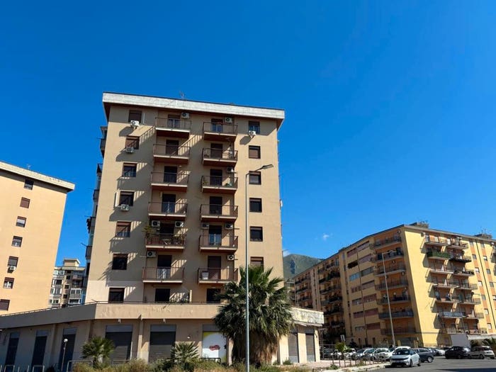 Appartamento quadrilocale in vendita in Via della Concordia, Brancaccio, Palermo