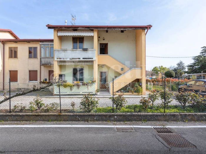 Appartamento trilocale in vendita in Via Trieste, Centro, Cinto Caomaggiore