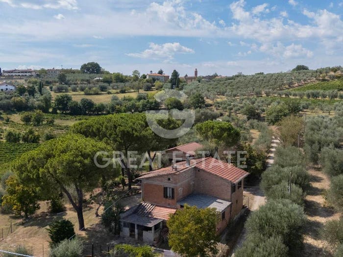 Casa con 6 locali in vendita in Via Ricci, Centro, Montepulciano