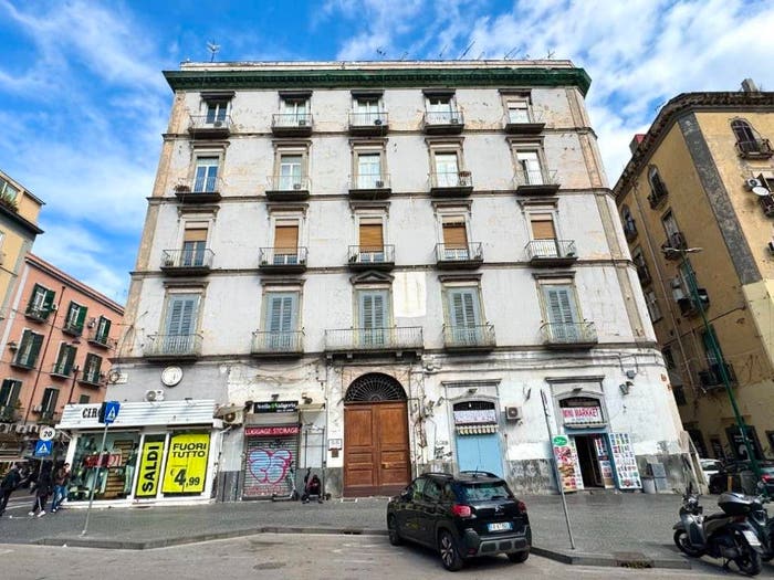 Appartamento quadrilocale in vendita in Piazza Principe Umberto, Vasto, Napoli
