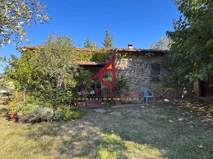 Casa con 6 locali in vendita in Centro, Lamporecchio