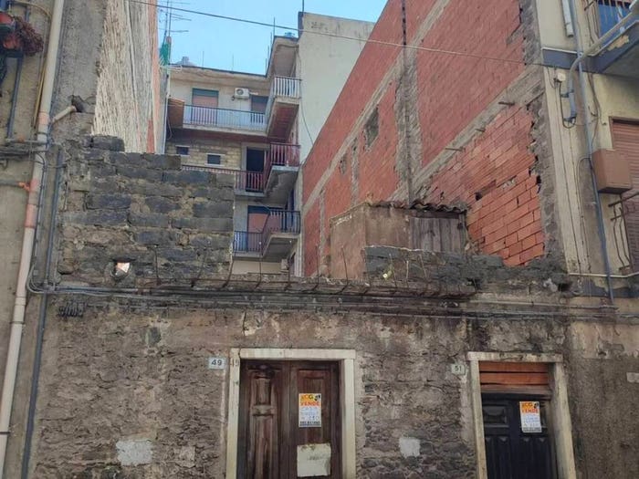 Casa bilocale in vendita in Via Rosolino Pilo, Paternò