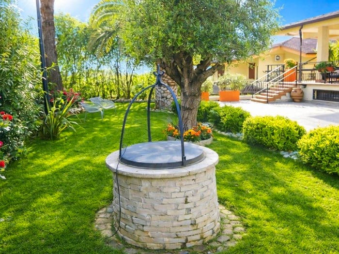 Casa con 6 locali in vendita in Vicolo Prataporci, Frascati