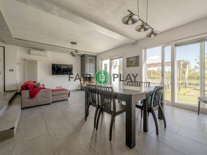 Casa con 6 locali in vendita in Via Eugenio Valzania, Porto Fuori, Ravenna