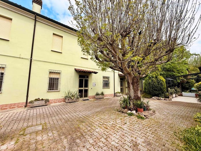 Casa con 6 locali in vendita in Traversa Dragoni, Villanova, Bagnacavallo