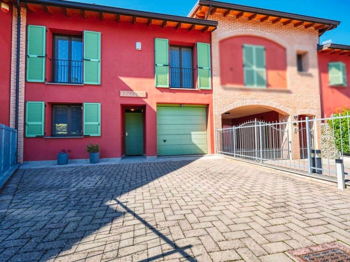 Casa con 5 locali in vendita in Via Val di Sturla, San Lorenzo, Castell'Arquato