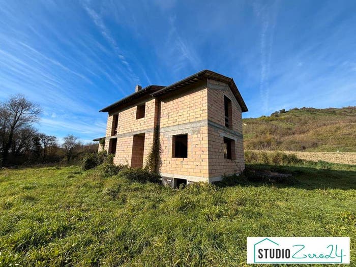 Casa con 6 locali in vendita in Centro, Guardea