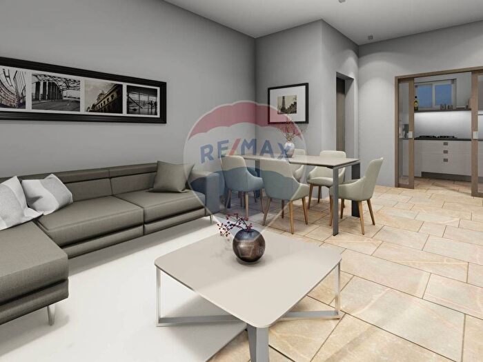 Appartamento quadrilocale in vendita in Via Mongibello, Piano Tavola, Belpasso