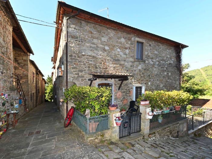 Casa trilocale in vendita in Frazione Gello Biscardo, Castiglion Fibocchi