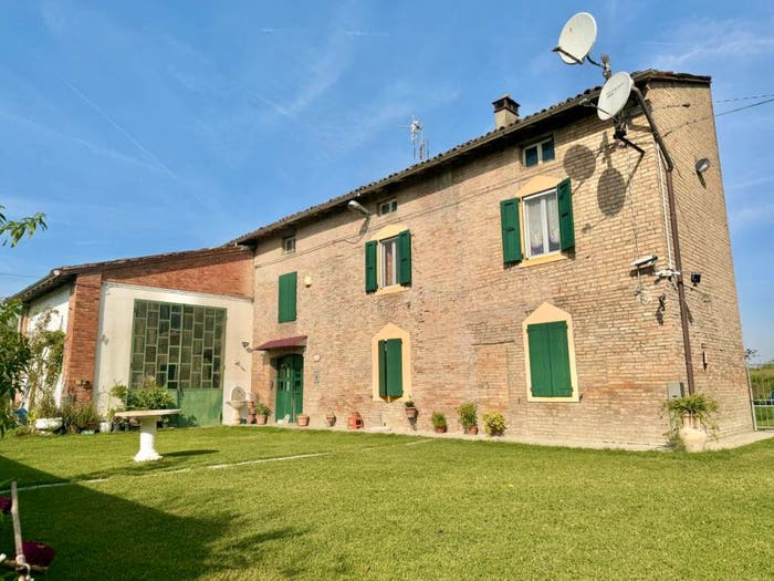 Casa quadrilocale in vendita in argine fasanetti, Roccabianca