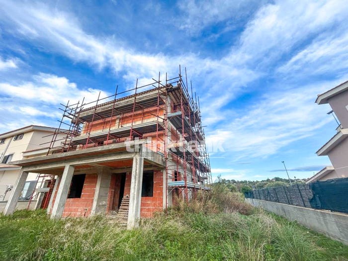 Casa con 6 locali in vendita in Via Vitaliano Brancati, Augusta