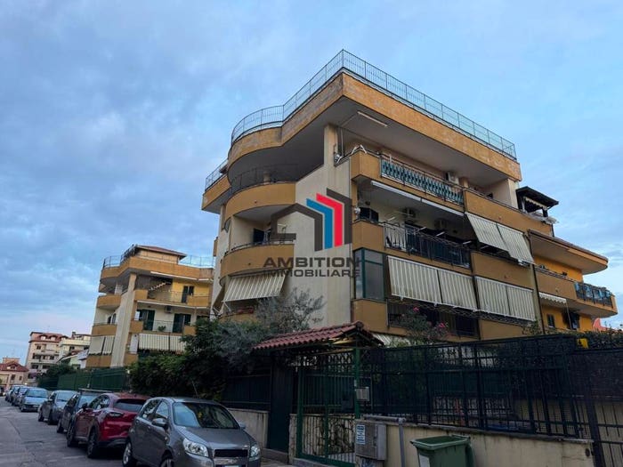 Appartamento quadrilocale in vendita in Via Eugenio Montale, Centro, Mugnano di Napoli