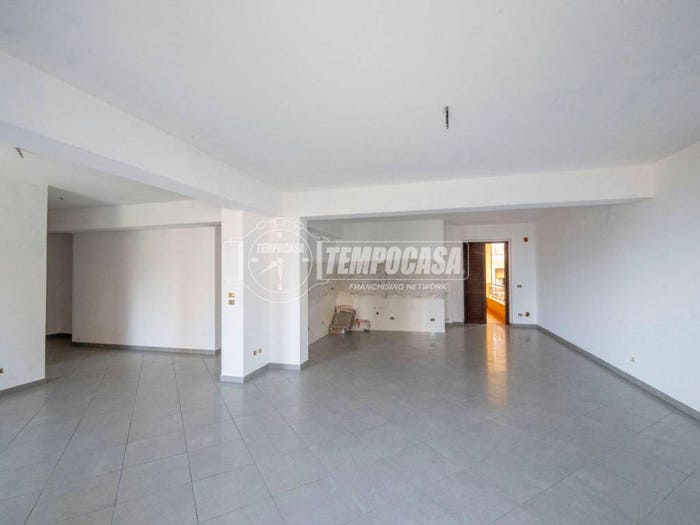 Appartamento con 6 locali in vendita in Strada Panoramica dello Stretto, Litoranea Panoramica, Messina