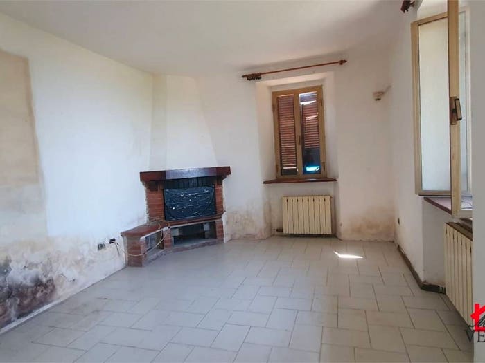 Casa quadrilocale in vendita in San Carlo Antona, Massa